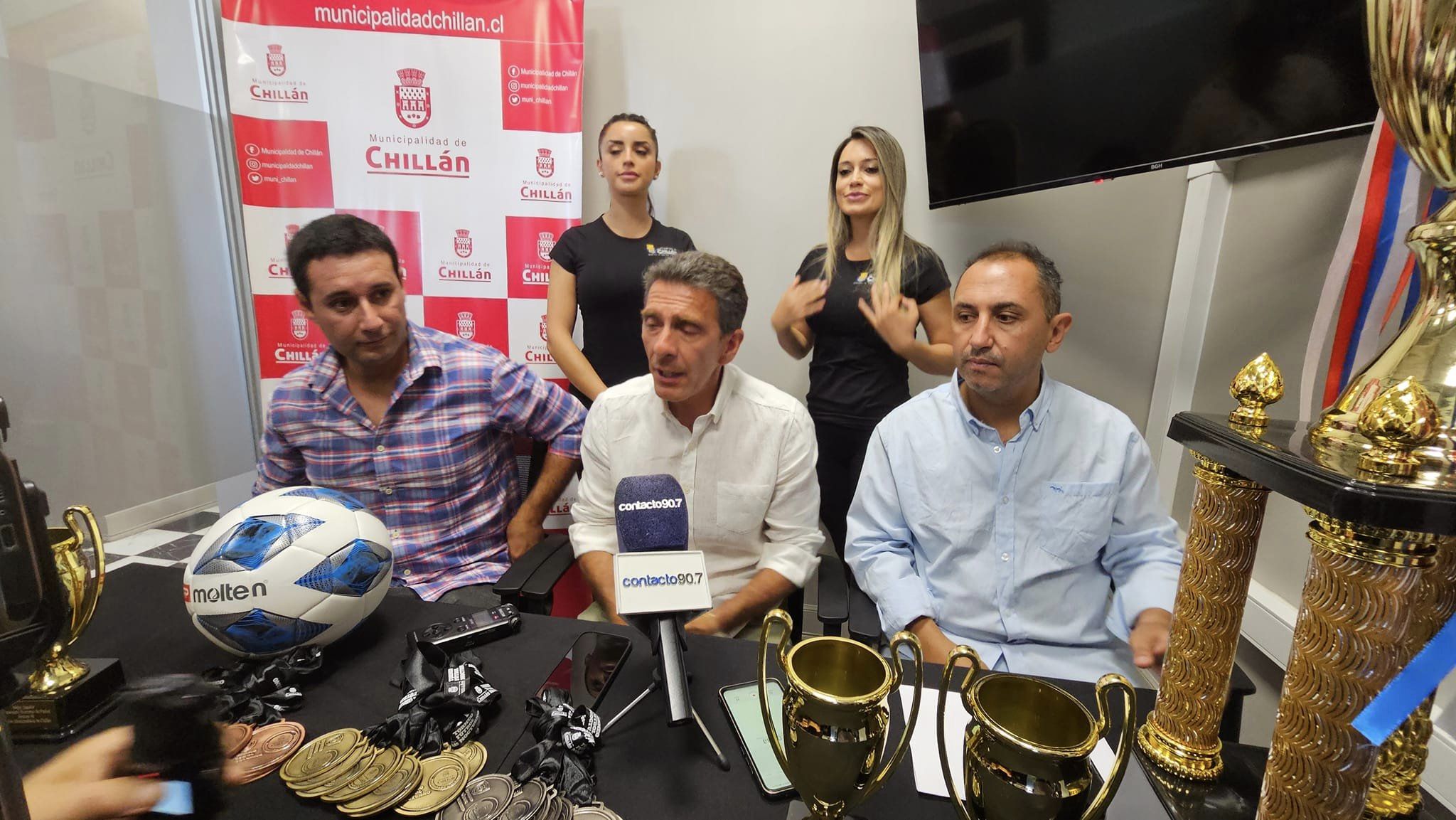 Inédito Campeonato de Fútbol Nocturno en Chillán DEPORTES
