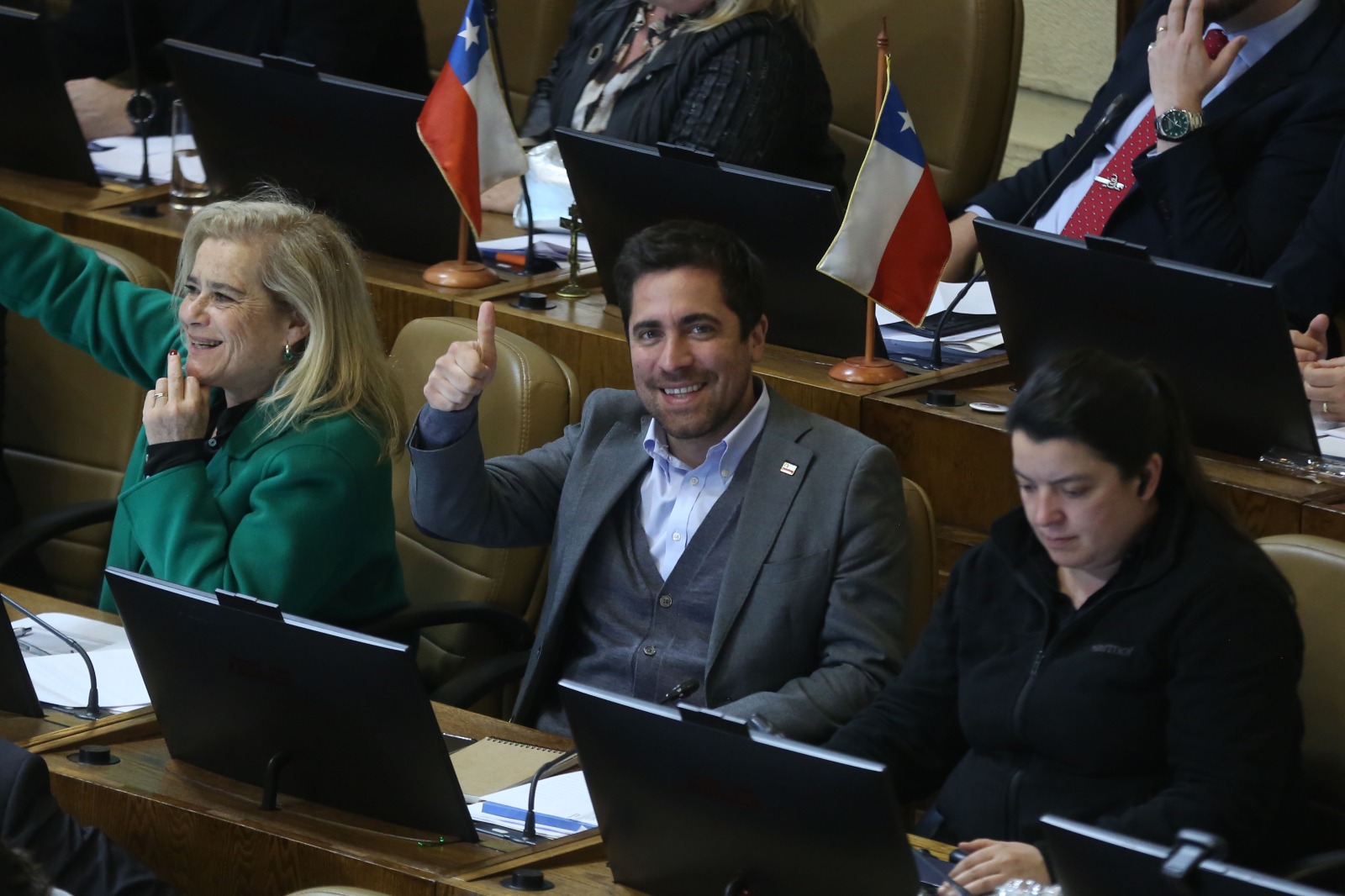 MARTÍNEZ54