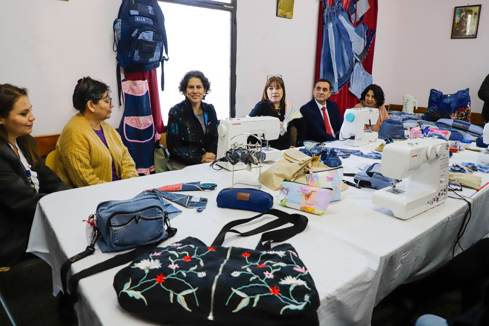 Foto ministra textiles 2