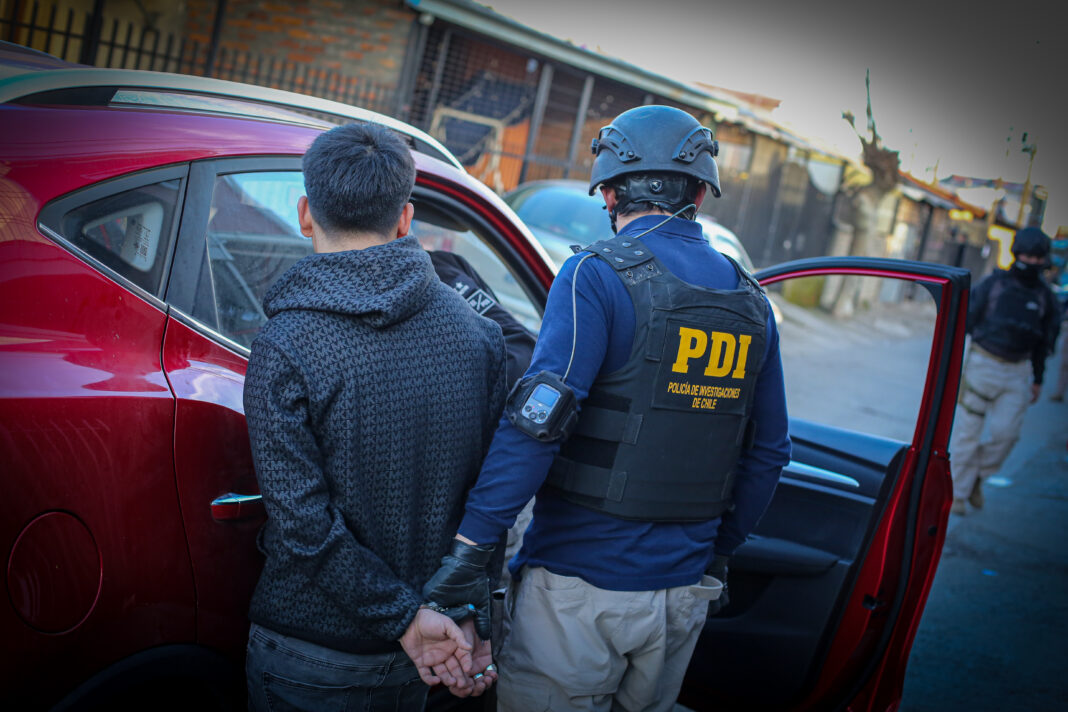 EN-CHILLAN-COIHUECO-Y-QUILLON-PDI-DETIENE-A-SEIS-PERSONAS-1068x712